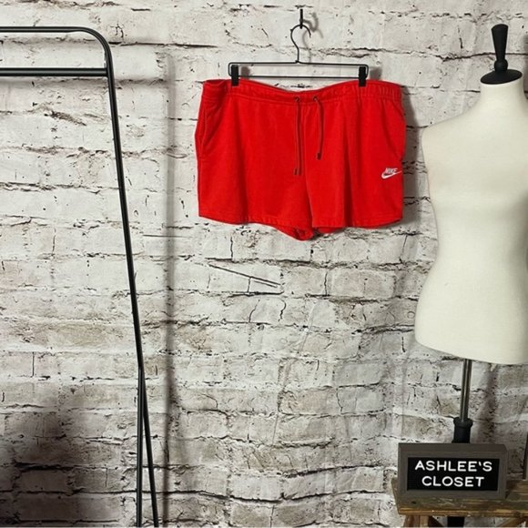 NWT Nike NSW Women's Plus Size Lounge Shorts - Size XXL - Picture 9 of 9